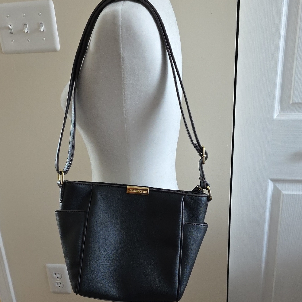 Liz Claiborne Classic Black Shoulder Bag